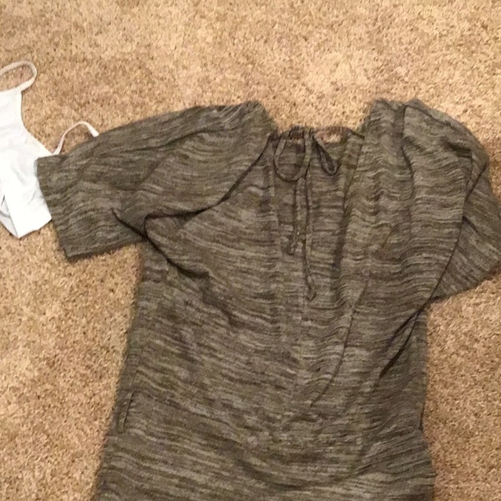 Brown short sleeve top with fun tie in the front